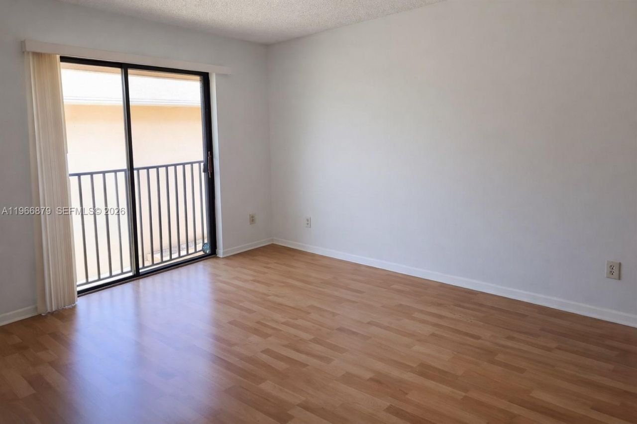 5821 Washington St, Unit 32, Hollywood, FL 33023 Photo