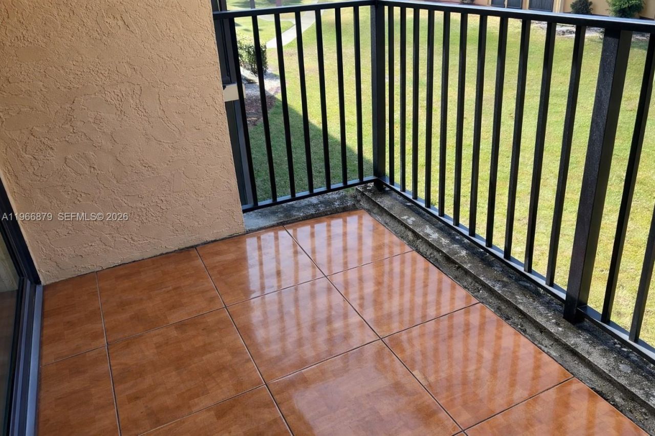 5821 Washington St, Unit 32, Hollywood, FL 33023 Photo