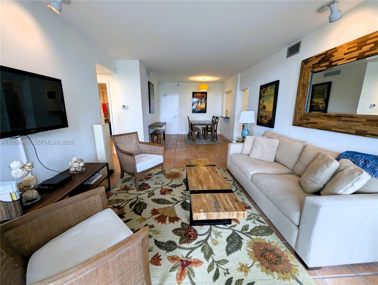 5161 Collins Ave, Unit 208, Miami Beach, FL 33140 Photo