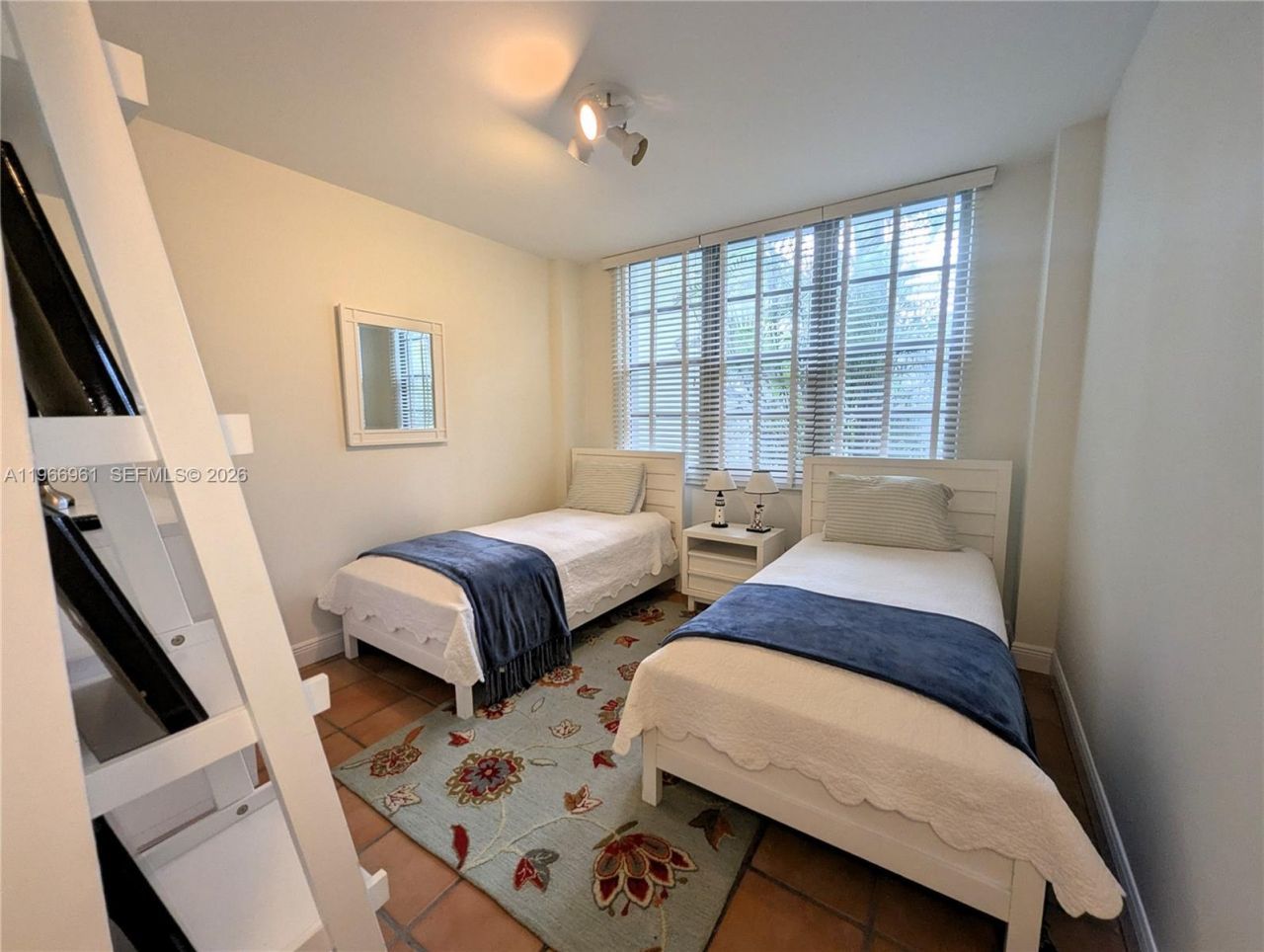 5161 Collins Ave, Unit 208, Miami Beach, FL 33140 Photo