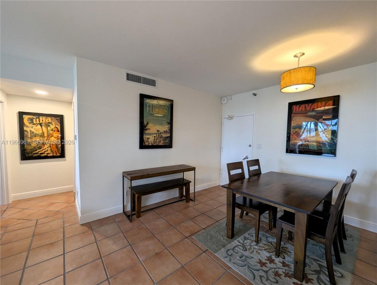 5161 Collins Ave, Unit 208, Miami Beach, FL 33140 Photo
