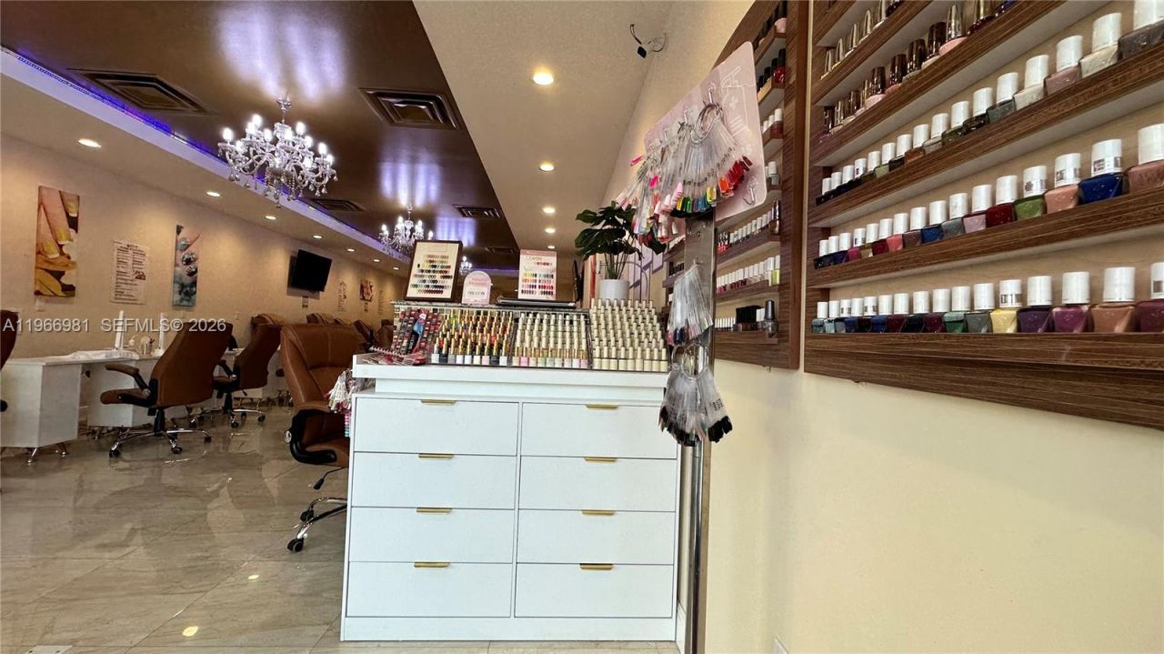 Sw 40 St , Miami, FL 33165 Photo