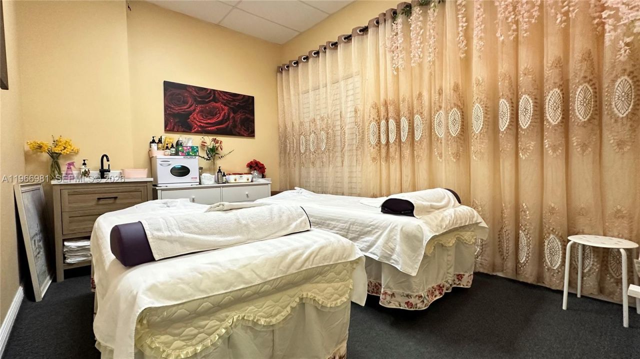 Sw 40 St , Miami, FL 33165 Photo