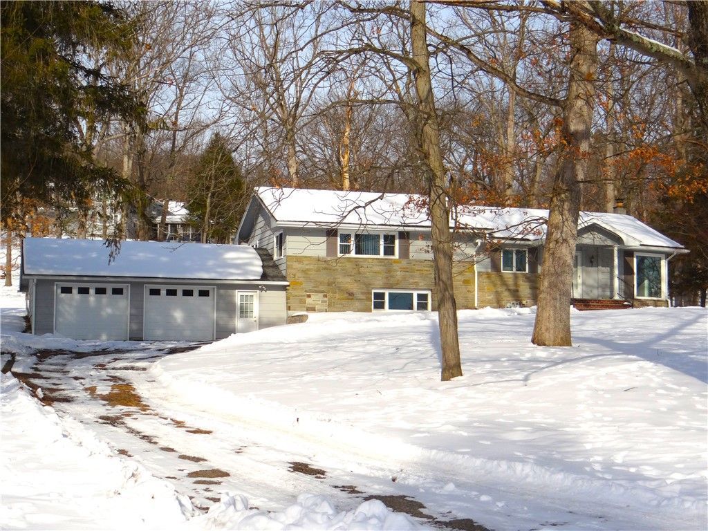 724 Fern Dell Drive, Elmira, NY 14905 Main Photo