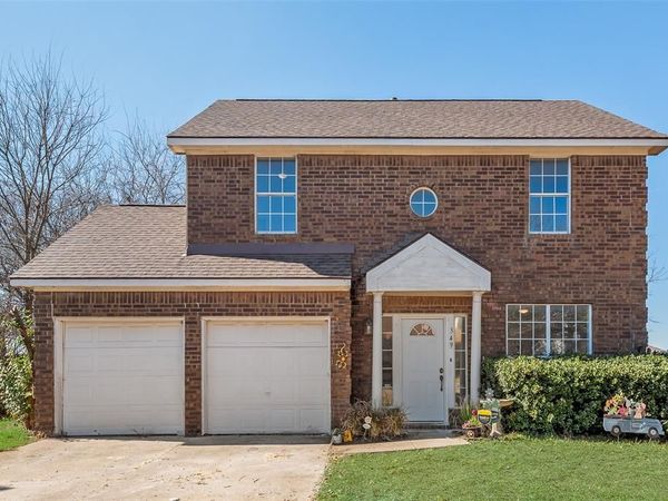 349 Pebblebrook Lane, Glenn Heights, TX 75154