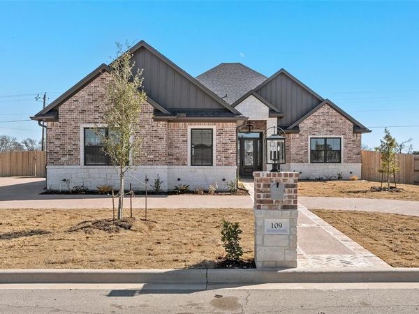 109 Water View Lane , Robinson, TX 76706