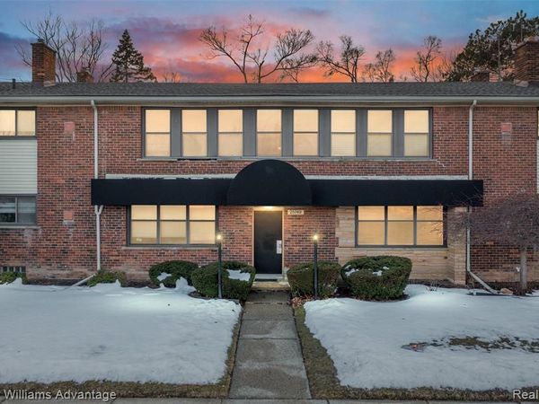 25749 Woodward Avenue, Royal Oak Twp, MI 48067