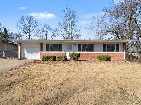 1475 Nashua Drive , Florissant, MO 63033