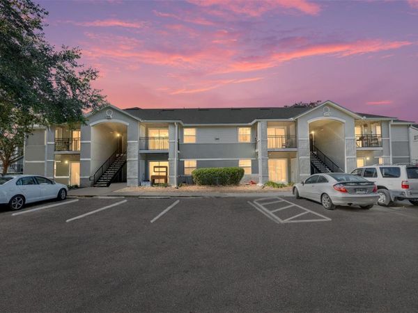 3705 SW 27TH STREET, Unit 828, GAINESVILLE, FL 32608