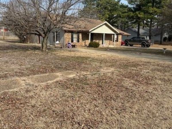 406 Diamond, Holdenville, OK 74848