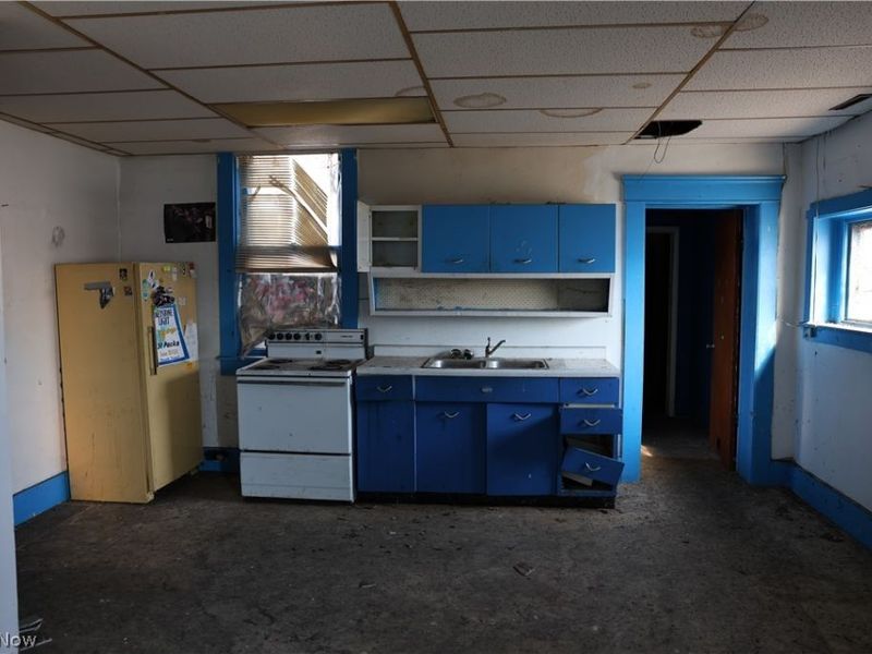 182 West Front Street, Killbuck, OH 44637 Photo 21