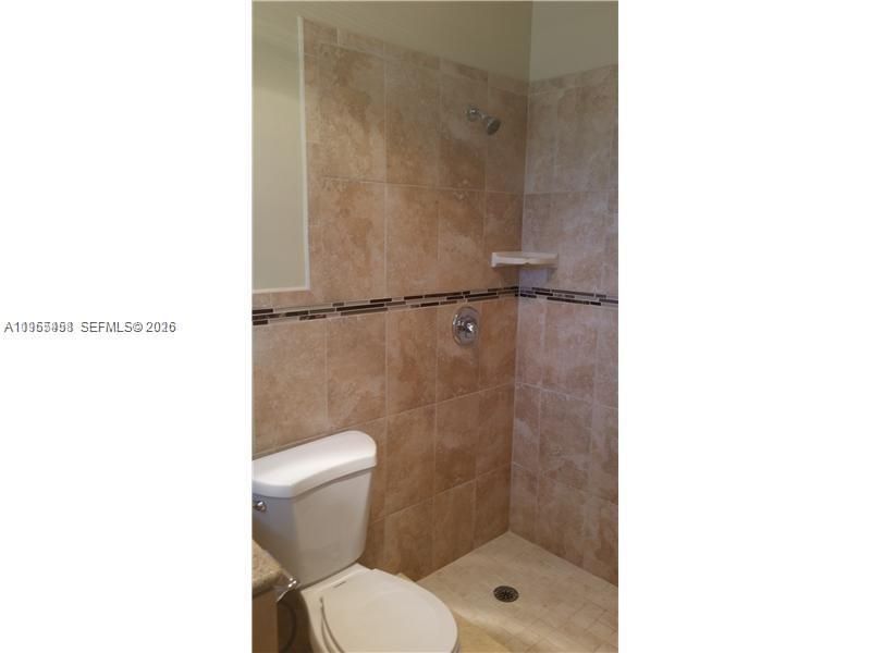 300 NE 191st St , Unit 212, Miami, FL 33179 Photo