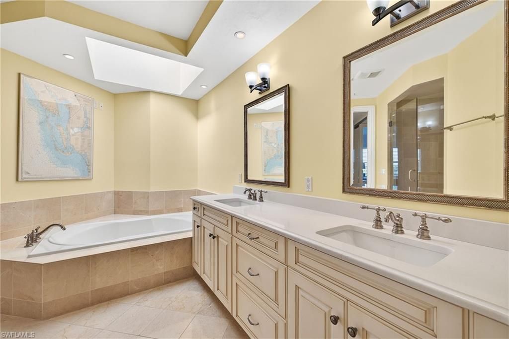 5663 Baltusrol Ct, Unit 3B, Sanibel, FL 33957 Photo