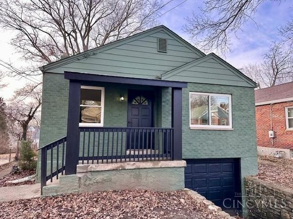 6211 Mayflower Avenue, Golf Manor, OH 45237