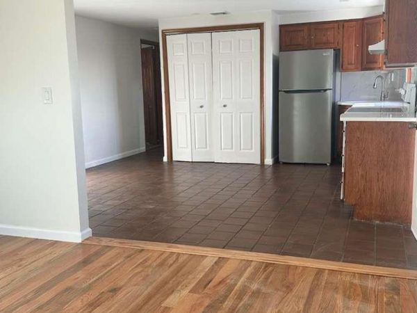 81 10th Avenue , West Babylon, NY 11704