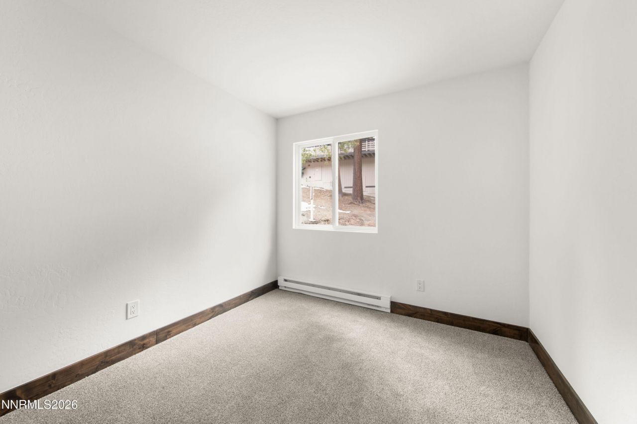 307 Galaxy Lane, Unit B, Stateline, NV 89449 Photo