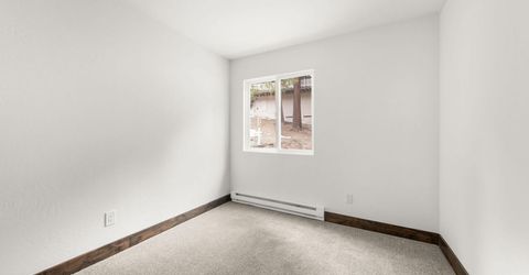 307 Galaxy Lane, Unit B, Stateline, NV 89449 Photo