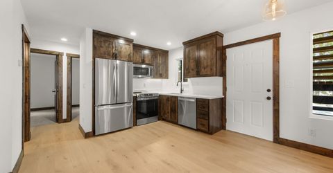 307 Galaxy Lane, Unit B, Stateline, NV 89449 Photo