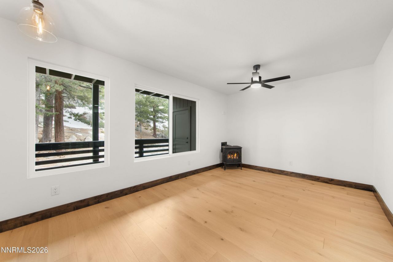 307 Galaxy Lane, Unit B, Stateline, NV 89449 Photo