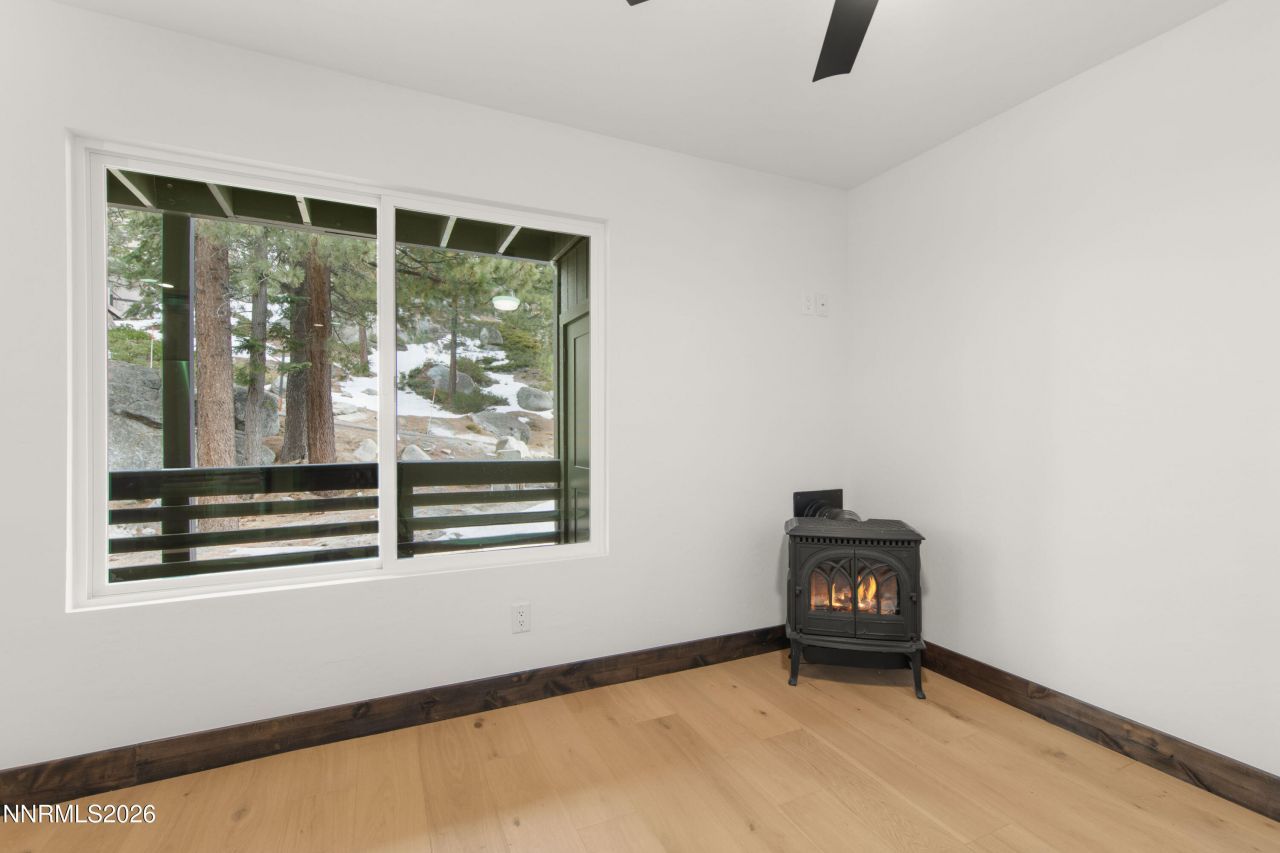 307 Galaxy Lane, Unit B, Stateline, NV 89449 Photo