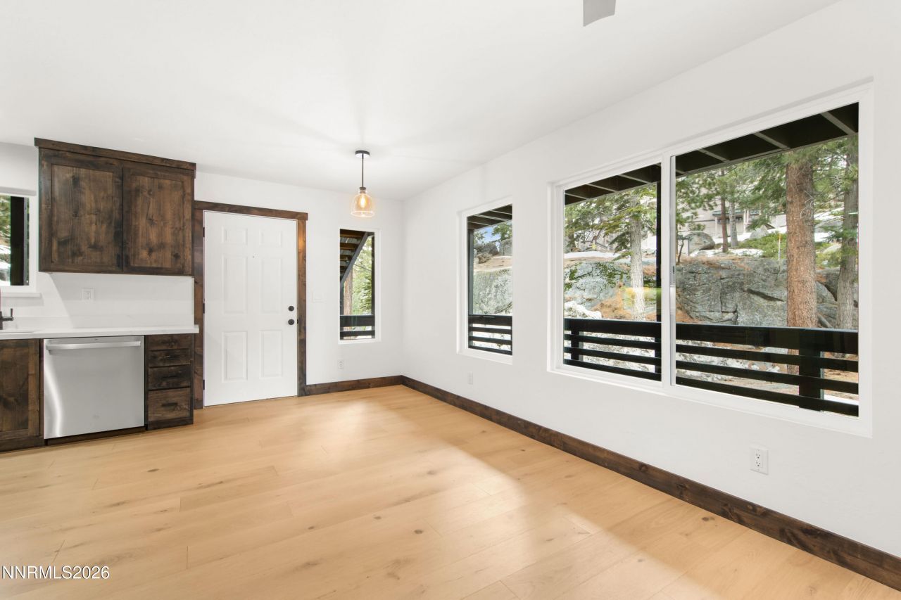 307 Galaxy Lane, Unit B, Stateline, NV 89449 Photo