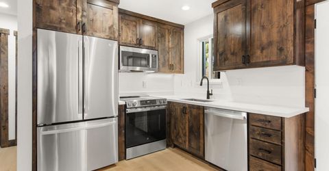 307 Galaxy Lane, Unit B, Stateline, NV 89449 Photo