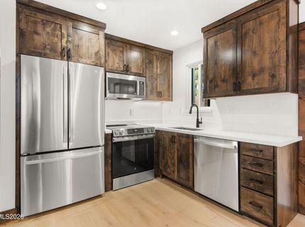 307 Galaxy Lane, Unit B, Stateline, NV 89449 Photo