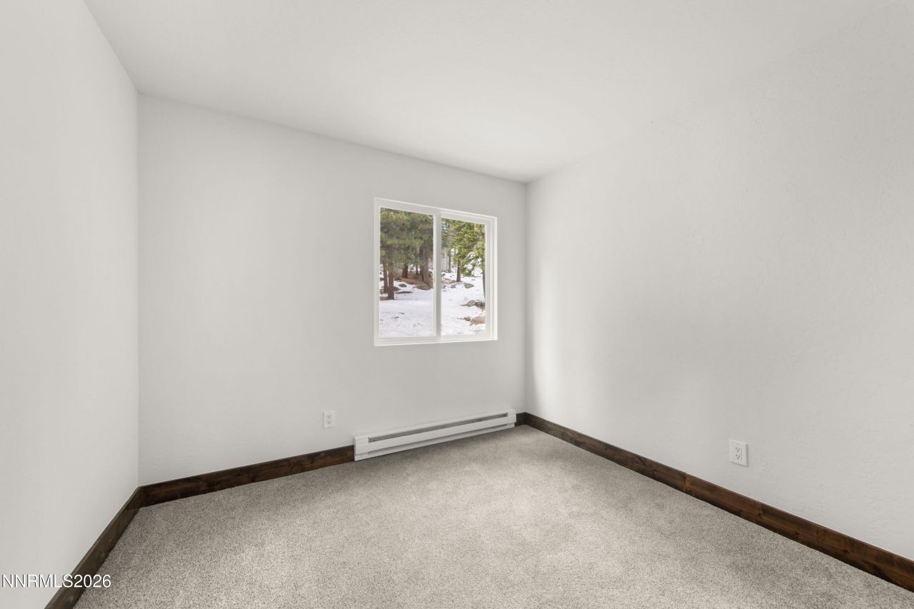 307 Galaxy Lane, Unit B, Stateline, NV 89449 Photo