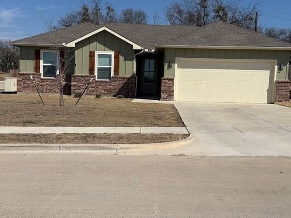 123 Wells Street , Cleburne, TX 76031