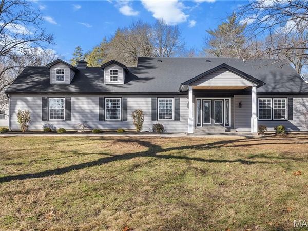 295 Ridge Trail Drive, Chesterfield, MO 63017