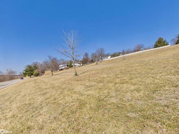 2 Riverview Drive, Nauvoo, IL 62354