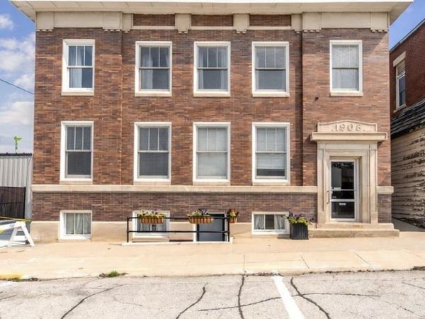 1318 14Th Avenue, Eldora, IA 50627