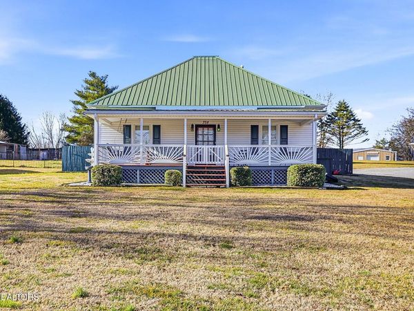 328 Mount Paran Rd, Jacksboro, TN 37757