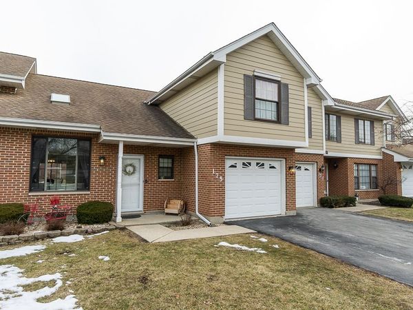 175 N Clare Court, Wood Dale, IL 60191