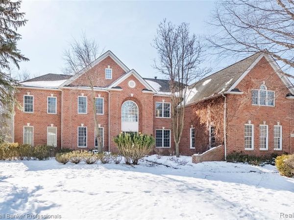 26361 Glenwood Drive, Novi, MI 48374