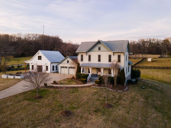 6502 Peytonsville Arno Rd, College Grove, TN 37046