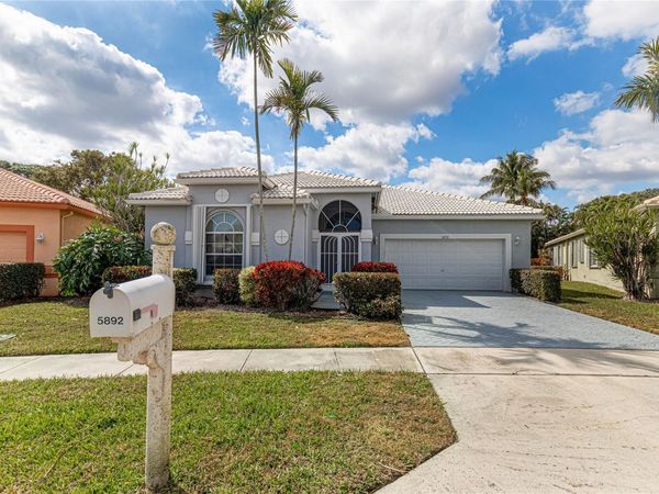5892 Seashell Terrace, Boynton Beach, FL 33437