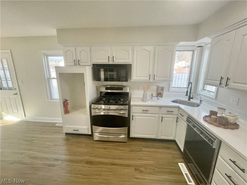 695 Cooper Avenue, Akron, OH 44306 Photo 14