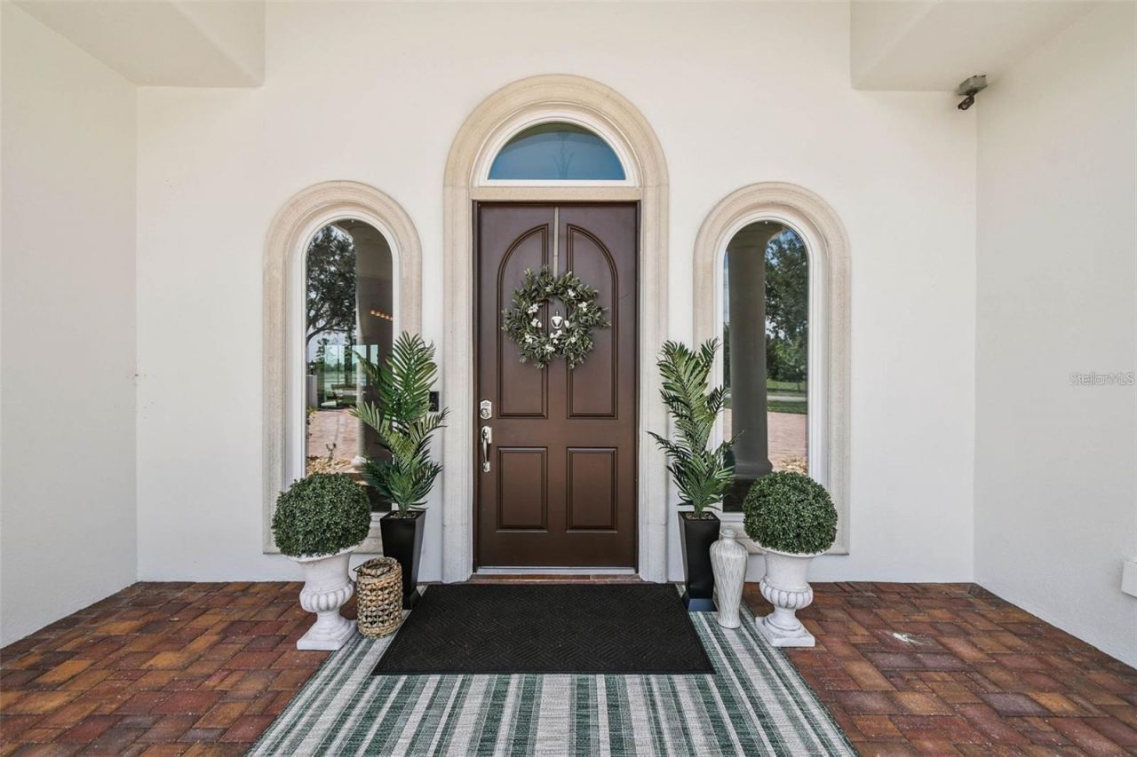 3215 Gulf City Road, Ruskin, FL 33570 Photo