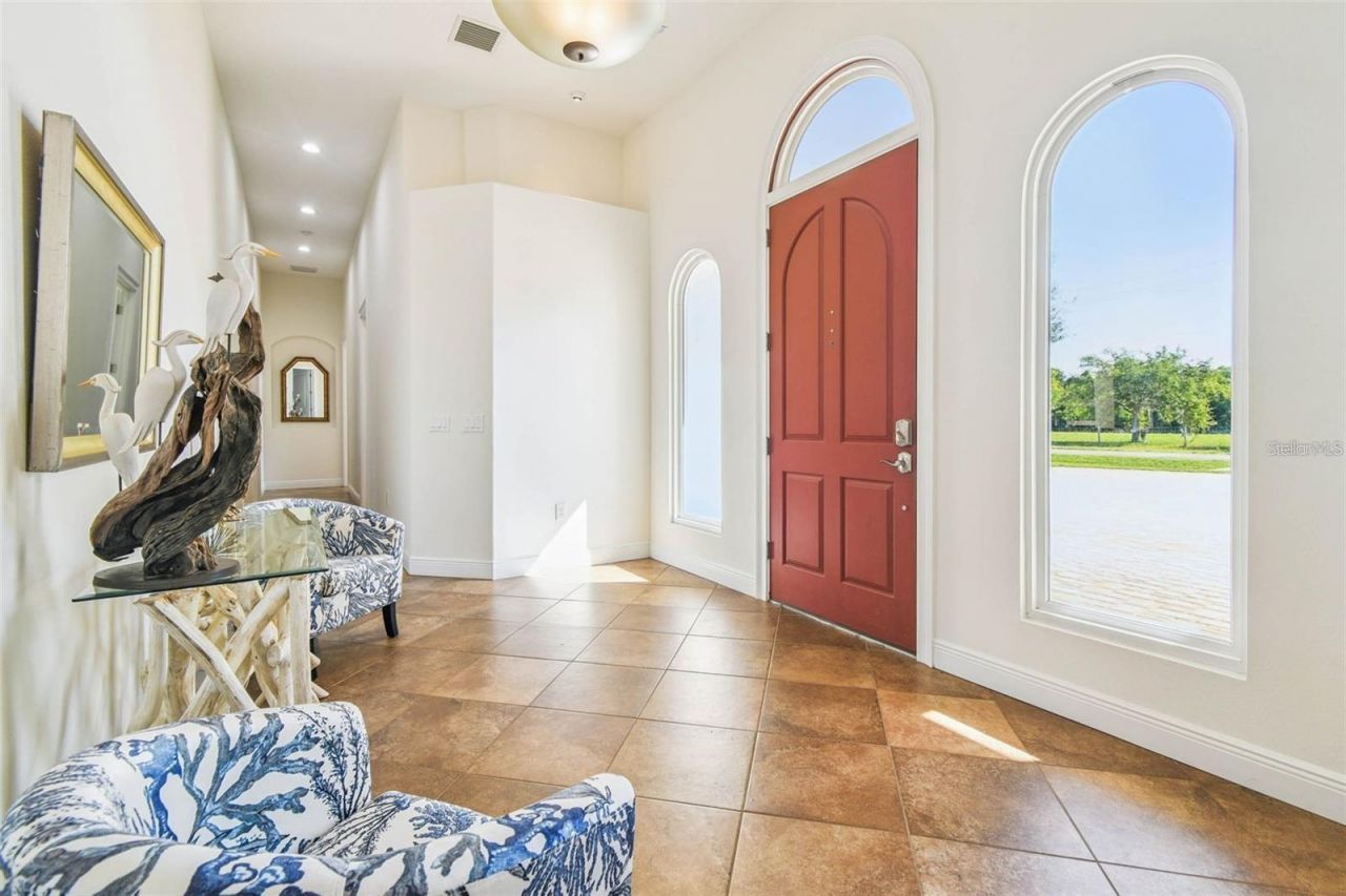 3215 Gulf City Road, Ruskin, FL 33570 Photo