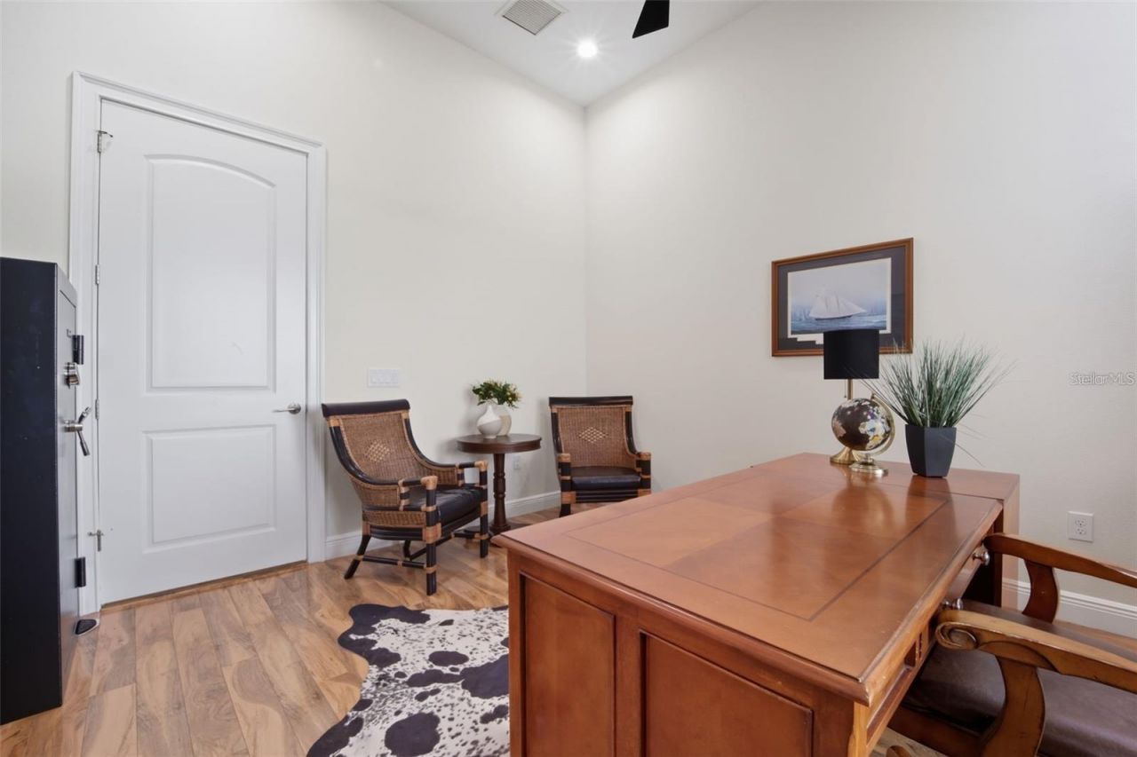 3215 Gulf City Road, Ruskin, FL 33570 Photo