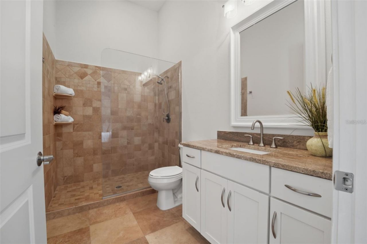 3215 Gulf City Road, Ruskin, FL 33570 Photo