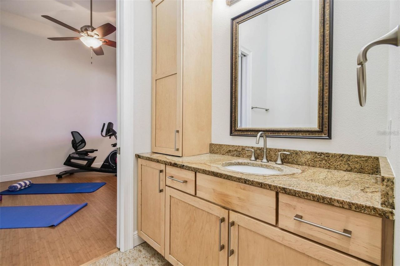 3215 Gulf City Road, Ruskin, FL 33570 Photo