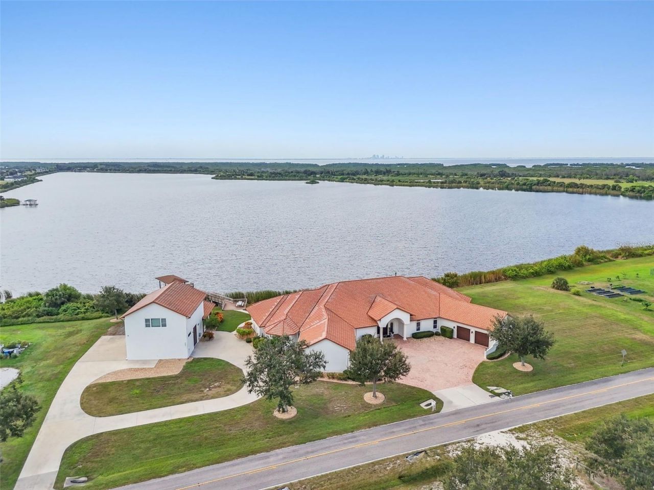 3215 Gulf City Road, Ruskin, FL 33570 Photo