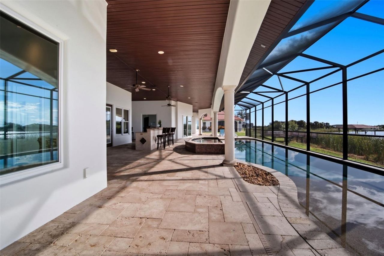 3215 Gulf City Road, Ruskin, FL 33570 Photo