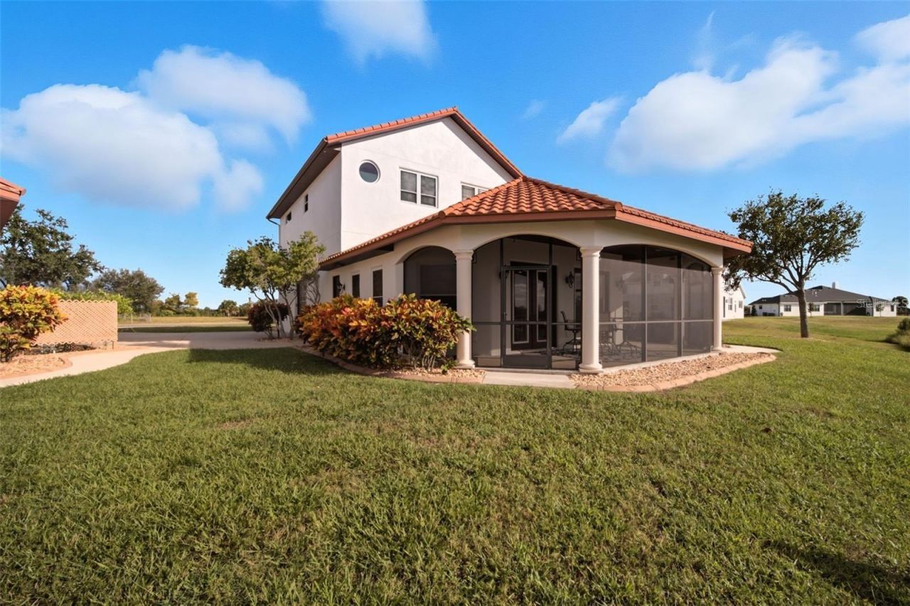 3215 Gulf City Road, Ruskin, FL 33570 Photo