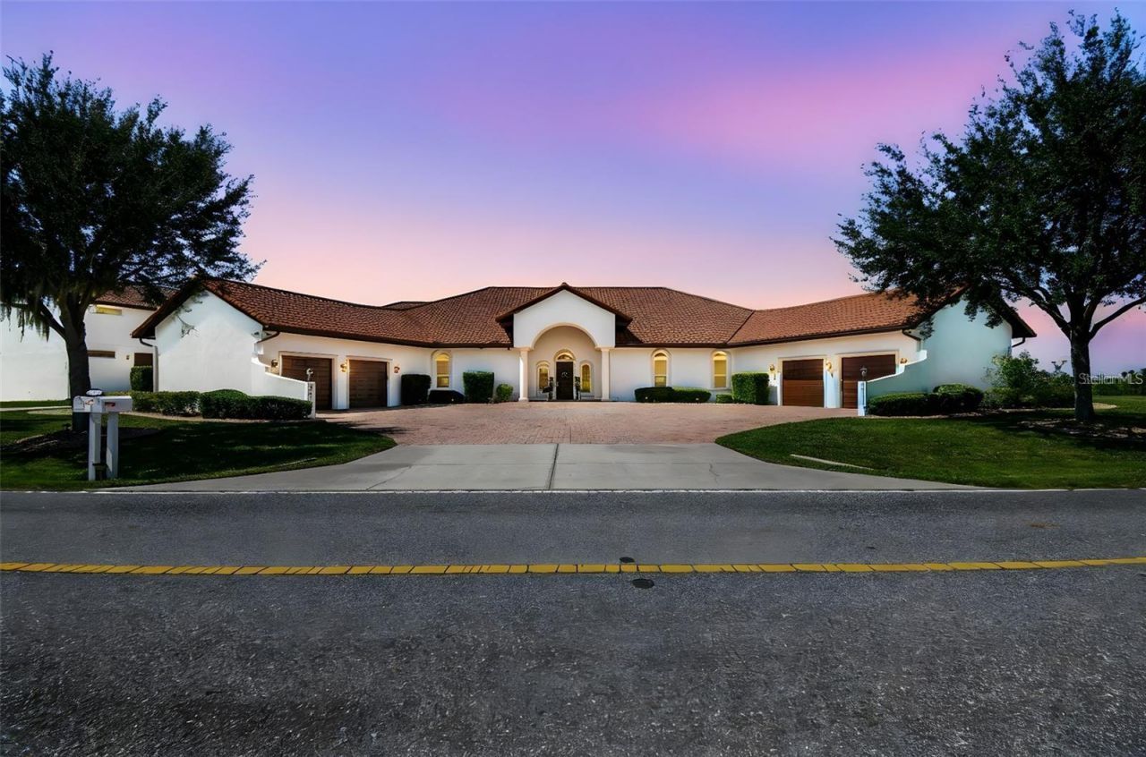 3215 Gulf City Road, Ruskin, FL 33570 Photo