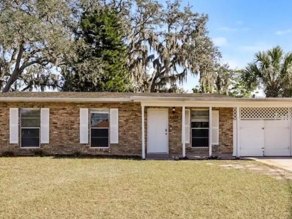 8505 TEMPLE PARK DRIVE, TAMPA, FL 33637