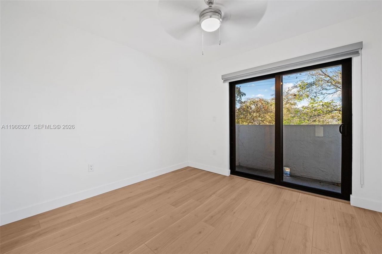 5750 Turin St , Unit 203, Coral Gables, FL 33146 Photo