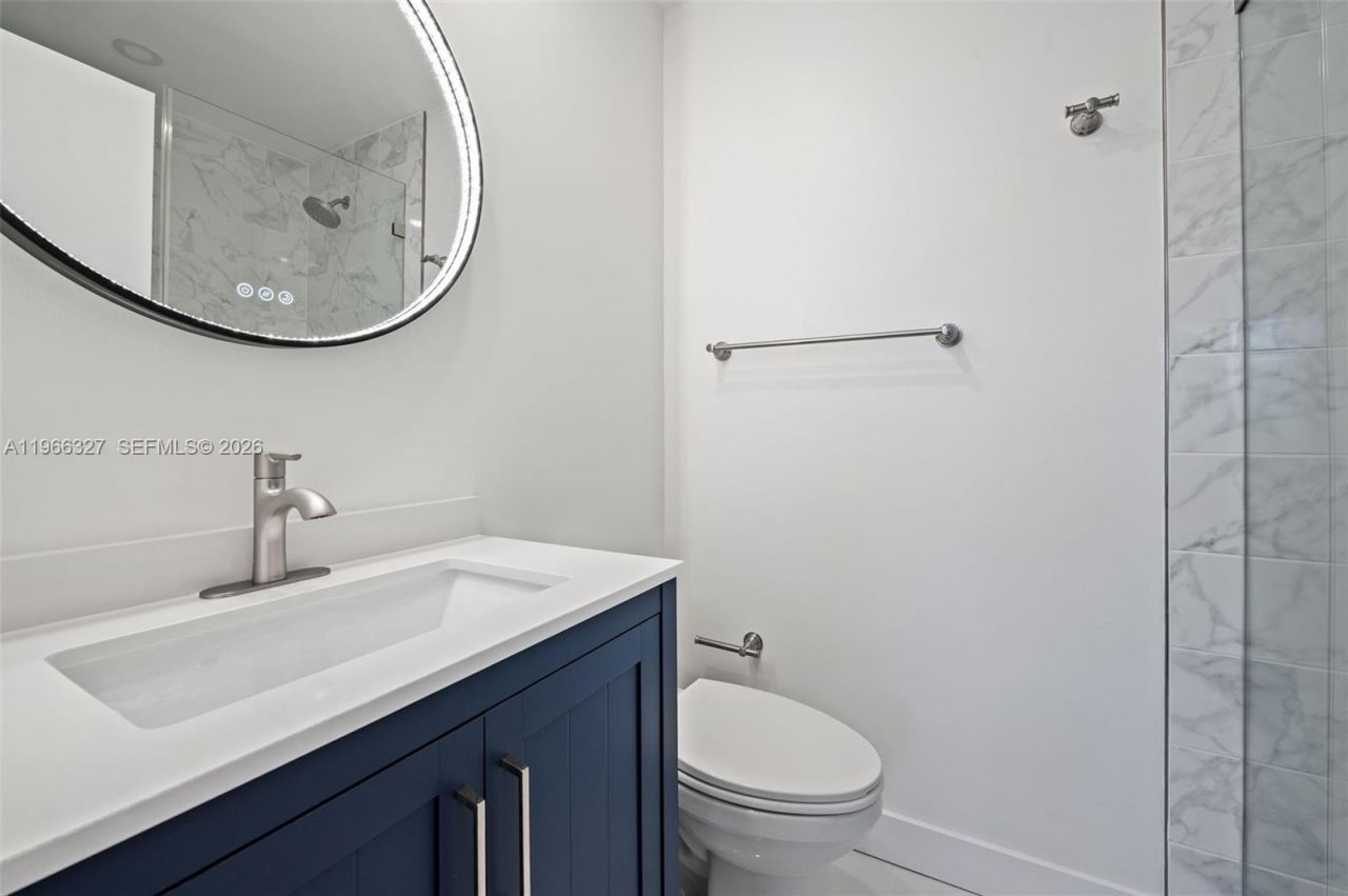 5750 Turin St , Unit 203, Coral Gables, FL 33146 Photo